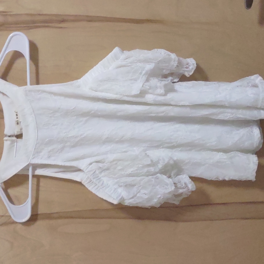 White lace tank top size xs